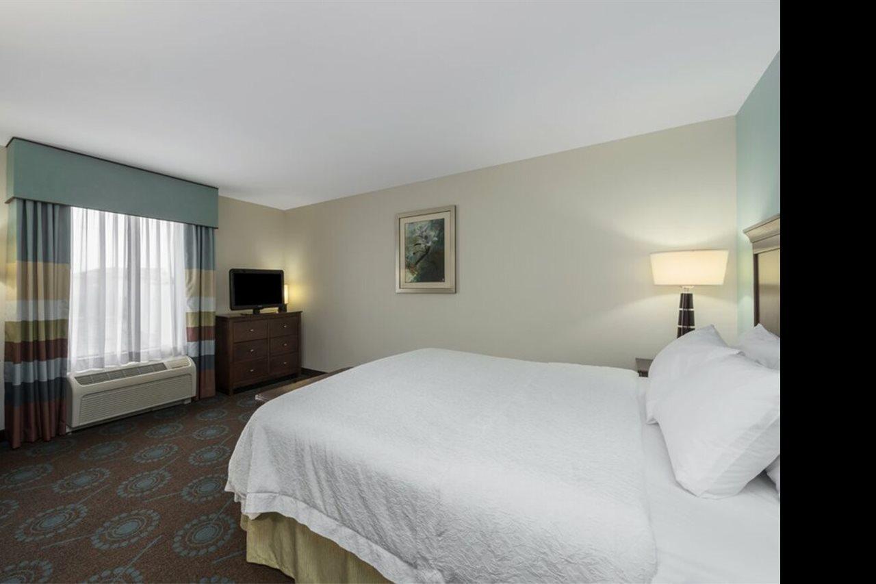 Hampton Inn Farmington Exteriör bild